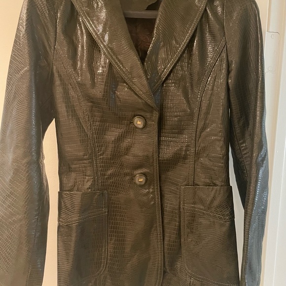 Women's Olive Green Textured Jacket - Picture 1 of 7